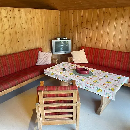 キャンプ場 Midttun Og *